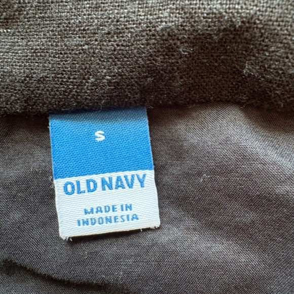 Old Navy High-Rise Distressed Blue Denim Shots and Black Cropped Top Size 6/S - Picture 12 of 16